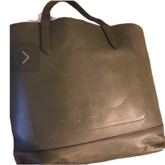 Cole Haan Handbags - Cole Haan large green leather tote bag great quality wear on corners